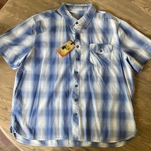 Comstock & Co Men’s short sleeve button down shirt, XXL.